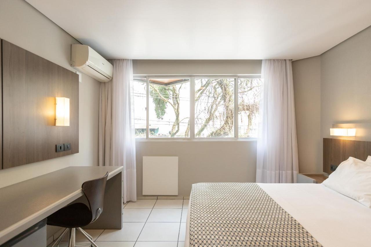 Hotel Saint Emilion By Atlantica à Curitiba Extérieur photo