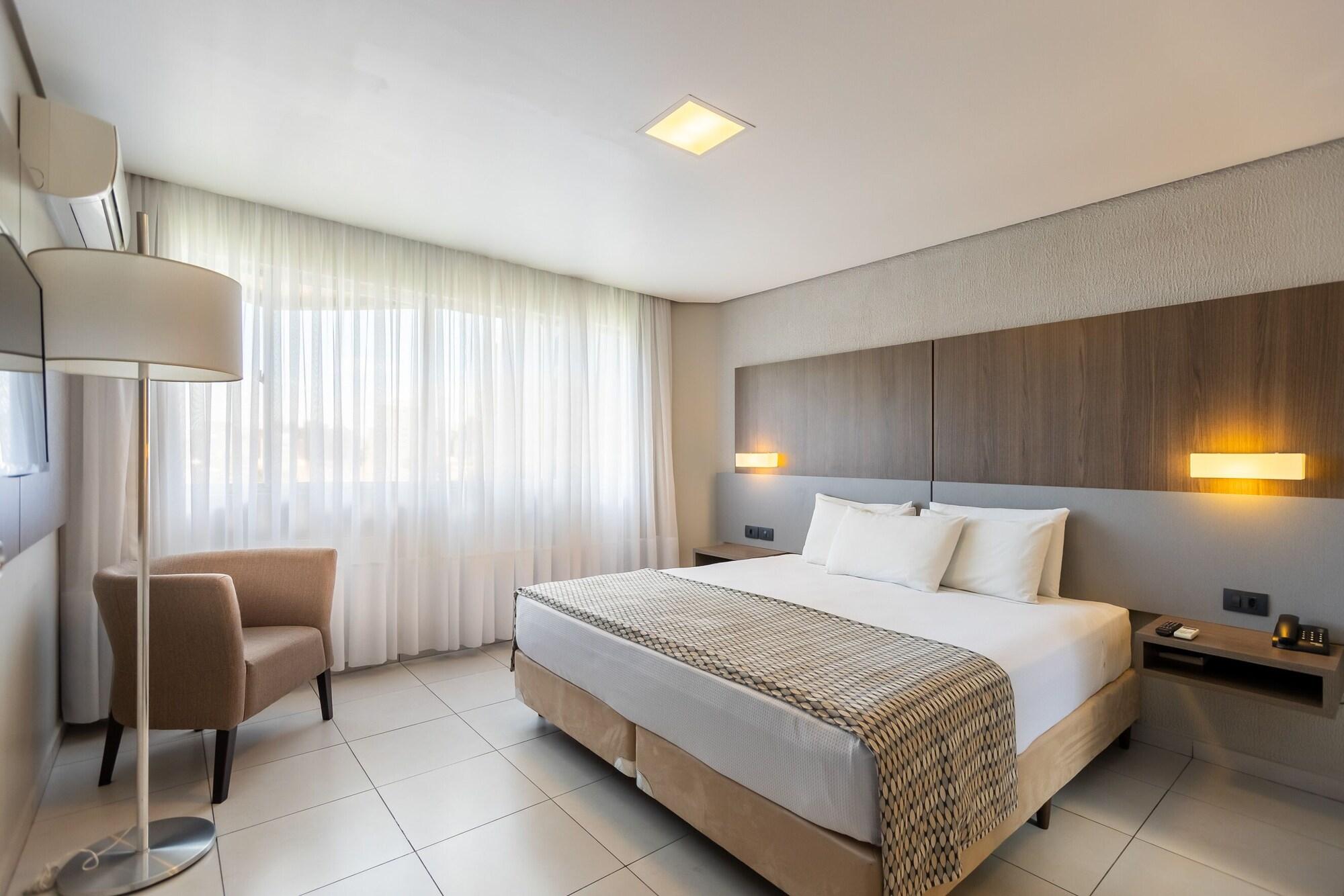 Hotel Saint Emilion By Atlantica à Curitiba Extérieur photo