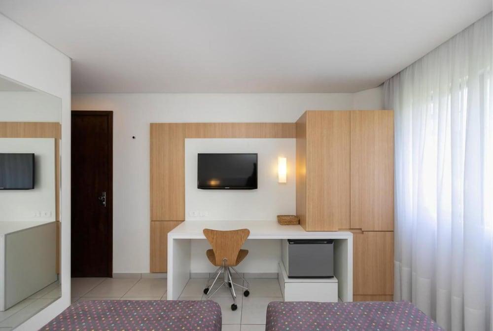 Hotel Saint Emilion By Atlantica à Curitiba Extérieur photo